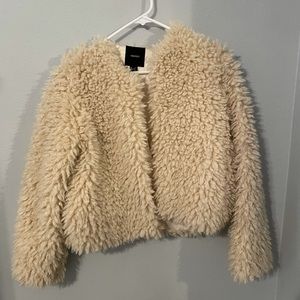 Forever 21 women’s cozy cream crop length Sherpa Jacket